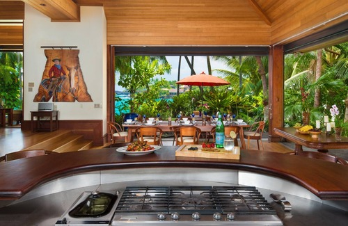 Keauhou House | Stunning Ocean Front Estate Home right on Keauhou Bay!
