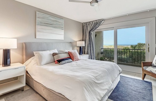 Fernandina Beach Villa | Stunning oceanfront Windsong villa with beach-view balcony, pool & washer/dryer