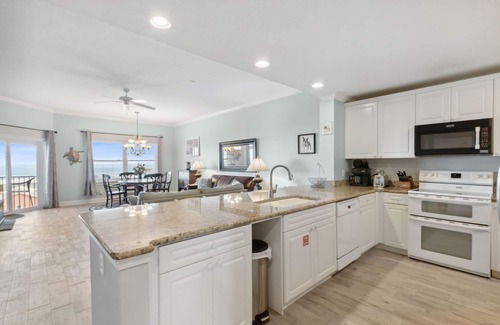 Fernandina Beach Condo | Stunning Ocean Views | Ocean Park Penthouse | Garage Access | Close to Beach