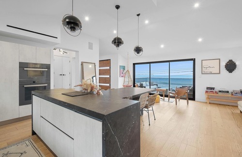 Eastern Malibu House | Stunning Ocean View Beach House W Pool & Spa