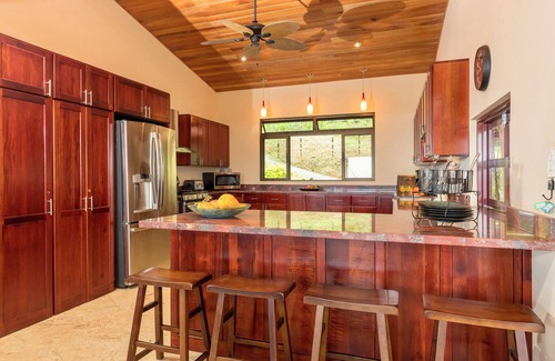 Ballena House | Stunning Ocean View-Rainforest Villa. Concierge, Breakfast/Housekeeping M-F.