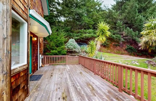 Shelter Cove House | Stunning Ocean View Getaway- Private and Serene