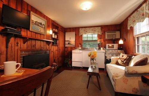 Rockport Cottage | STUNNING OCEAN VIEWS FROM OUR 2 BEDROOM COTTAGE