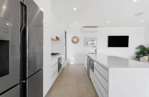 Kingscliff Apartment | Stunning ocean views from modern Kingscliff townhouse!