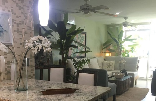 Parroquia Tarqui Condo | Stunning ocean views from beautiful patio, walk to beach.