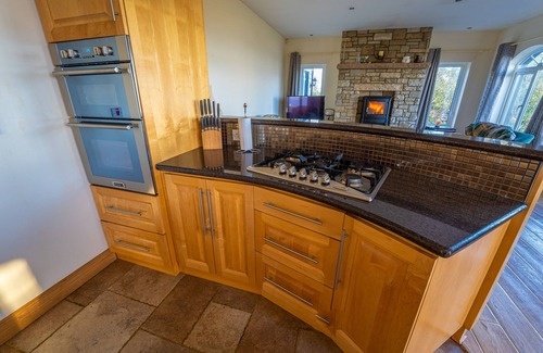 Killybegs House | Stunning ocean views.