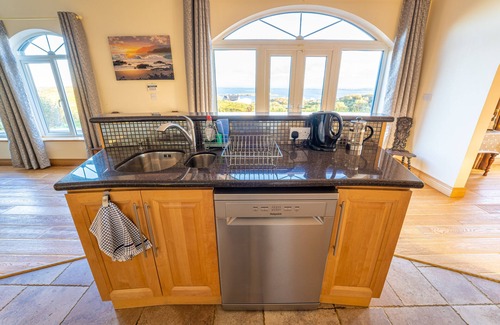Killybegs House | Stunning ocean views.