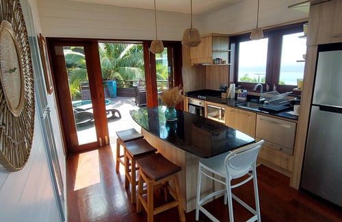 Ha'apiti Villa | Stunning ocean views in completely renovated villa just 5 minutes from the beach
