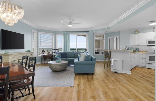 Hilton Head Island Condo | Stunning Ocean Views from this Beautiful Condo with Pool, On-Site Amenities!