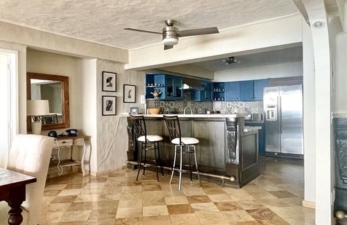Downtown Puerto Vallarta Condo | Stunning Oceanfront Condo with roof top pool in the heart of Puerto Vallarta !