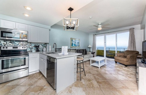 Brush - Stewarts Condo | Stunning Oceanfront 1-Bedroom Renovation on 12th Floor at Wyndham Oceanwalk