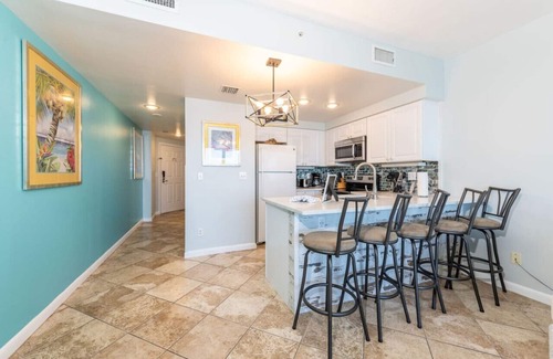 Brush - Stewarts Condo | Stunning Oceanfront 1-Bedroom Renovation on 12th Floor at Wyndham Oceanwalk