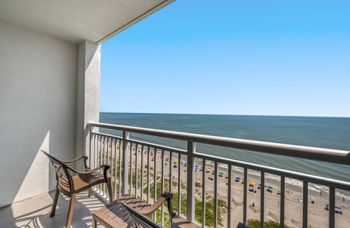 Myrtle Beach Condo | Stunning Oceanfront Condo - Pools, Hot Tubs, Lazy River!