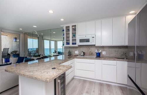 Solana Beach Condo | Stunning Oceanfront Private Corner Condo