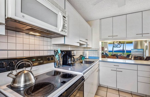 Kihei Condo | Stunning Oceanfront, 2BR/2BA, Gorgeous Ocean & Mt. Views, Premium A/C
