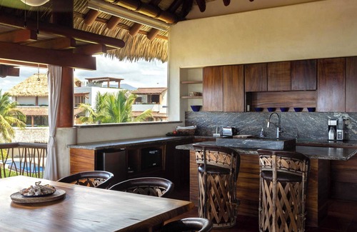 Ixtapa - Zihuatanejo Condo | Stunning, Oceanfront Casa de Olas!