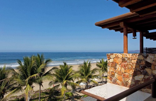 Ixtapa - Zihuatanejo Condo | Stunning, Oceanfront Casa de Olas!
