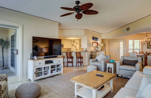 Palmetto Dunes Condo | Stunning oceanfront villa with WiFi, pool & hot tub, private balcony