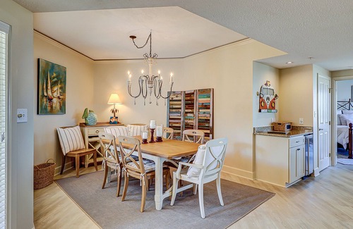 Palmetto Dunes Condo | Stunning oceanfront villa with WiFi, pool & hot tub, private balcony