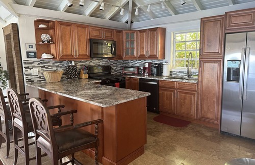 Peterborg Villa | Stunning, Oceanfront Villa on 1.5 very private acres, just minutes to Magens Bay