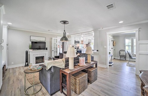 Spiro House | Stunning Oklahoma Home ~ 3 Mi to Spiro Mounds
