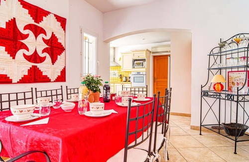 Montfort-sur-Argens House | Stunning private villa for 8 guests with WIFI, private pool, A/C, TV, terrace and parking