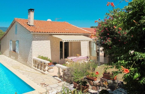 Saint-Paul-en-Foret House | Stunning private villa for 6 guests with WIFI, private pool, TV, terrace and parking