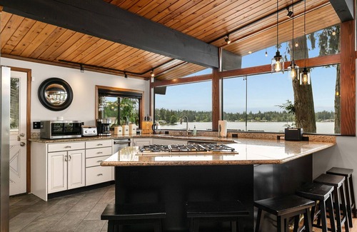 Lake Goodwin House | Stunning Pacific Northwest Lakehouse on 100' waterfront near Seattle!
