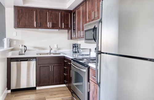 University South Apartment | Stunning Palo Alto 1BR w/Gym, Pool & Lounge, nr tech HQs, by Blueground
