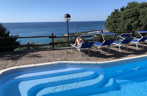 Finale Ligure Apartment | Stunning panoramic terrace overlooking the sea