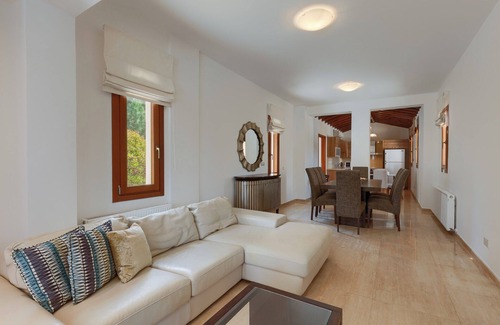 Aphrodite Hills Villa | Stunning Panoramic Views and Serene Garden Retreat Paphos Villa 1464