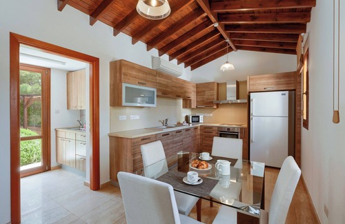 Aphrodite Hills Villa | Stunning Panoramic Views and Serene Garden Retreat Paphos Villa 1464