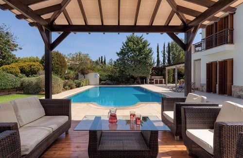 Aphrodite Hills Villa | Stunning Panoramic Views and Serene Garden Retreat Paphos Villa 1464