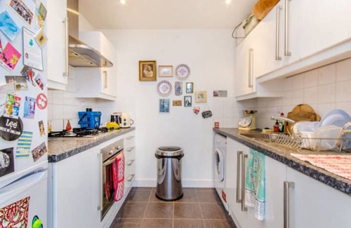 Hoxton Apartment | Stunning Penthouse Flat Regents Canal Hoxton