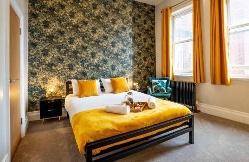 Great Yarmouth Apartment | Stunning Penthouse - Town centre - Parking - 2BR