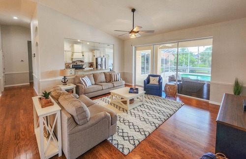 Palm Harbor House | Stunning Pool Home~Boat Dock~Game Room~King Beds