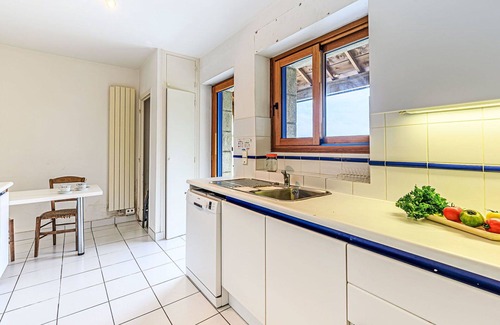 La Trinite-sur-Mer House | Stunning private villa for 4 guests with TV and terrace