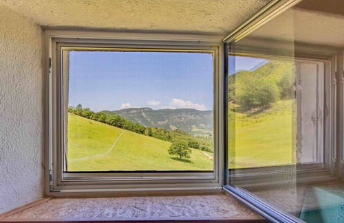Roche-Saint-Secret Villa | Stunning private villa for 4 people with WIFI, TV, pets allowed, panoramic view and parking