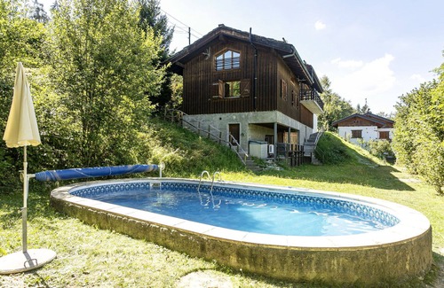 Les Mayens-de-Sion House | Stunning private villa with WIFI, private pool, TV, terrace, pets allowed and panoramic view