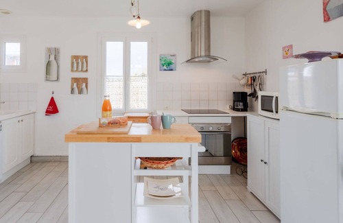 Anneville-sur-Mer House | Stunning private villa for 6 guests with WIFI, TV and pets allowed