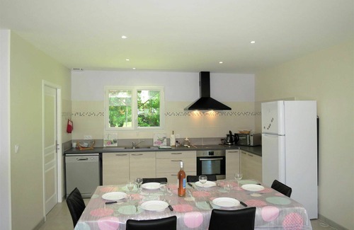 Civrac-en-Medoc House | Stunning private villa for 4 people with WIFI, TV and terrace