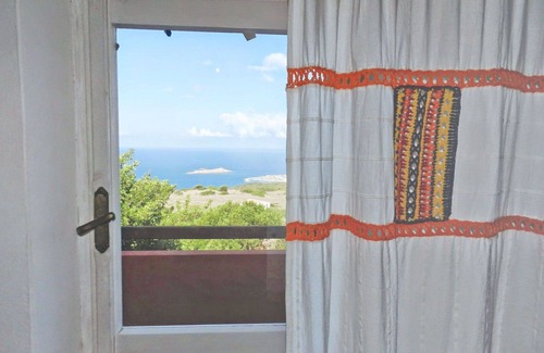 Paduledda Villa | Stunning private villa with A/C, private pool, WIFI, TV, terrace, pets allowed and panoramic view