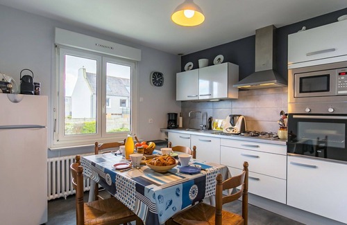 Sibiril House | Stunning private villa for 4 people with WIFI, TV and parking