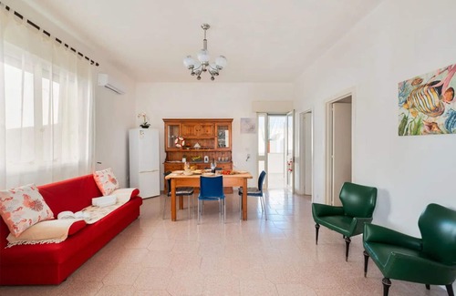 Porto Cesareo Villa | Stunning private villa for 4 guests with A/C, TV and patio