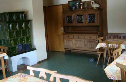 Schladming House | Stunning private villa for 20 people with TV, pets allowed and parking