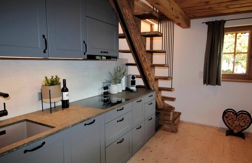 Muhlthal House | Stunning private villa for 2 people with WIFI, TV and patio