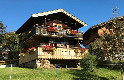 Muhlthal House | Stunning private villa for 2 people with WIFI, TV and patio
