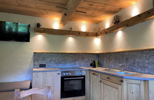Muhlthal House | Stunning private villa for 2 people with WIFI, TV, patio and panoramic view