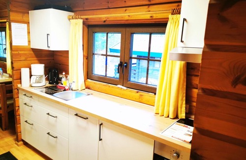 Bad Arolsen House | Stunning private villa for 4 guests with WIFI, TV, terrace, pets allowed and parking