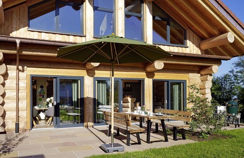 Heitersheim House | Stunning private villa for 8 people with pool, WIFI, hot tub, TV, patio and pets allowed